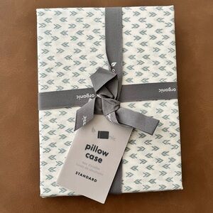 West Elm Organic Cotton Standard Pillow Cases - Blue & White Pattern (2)